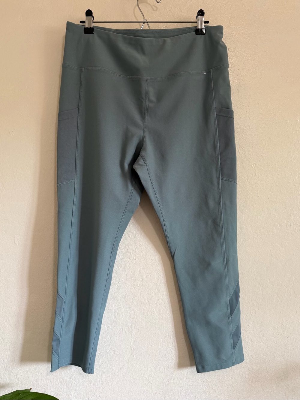 MondeTta High Rise Mesh Ankle Leggings - Blue Gray